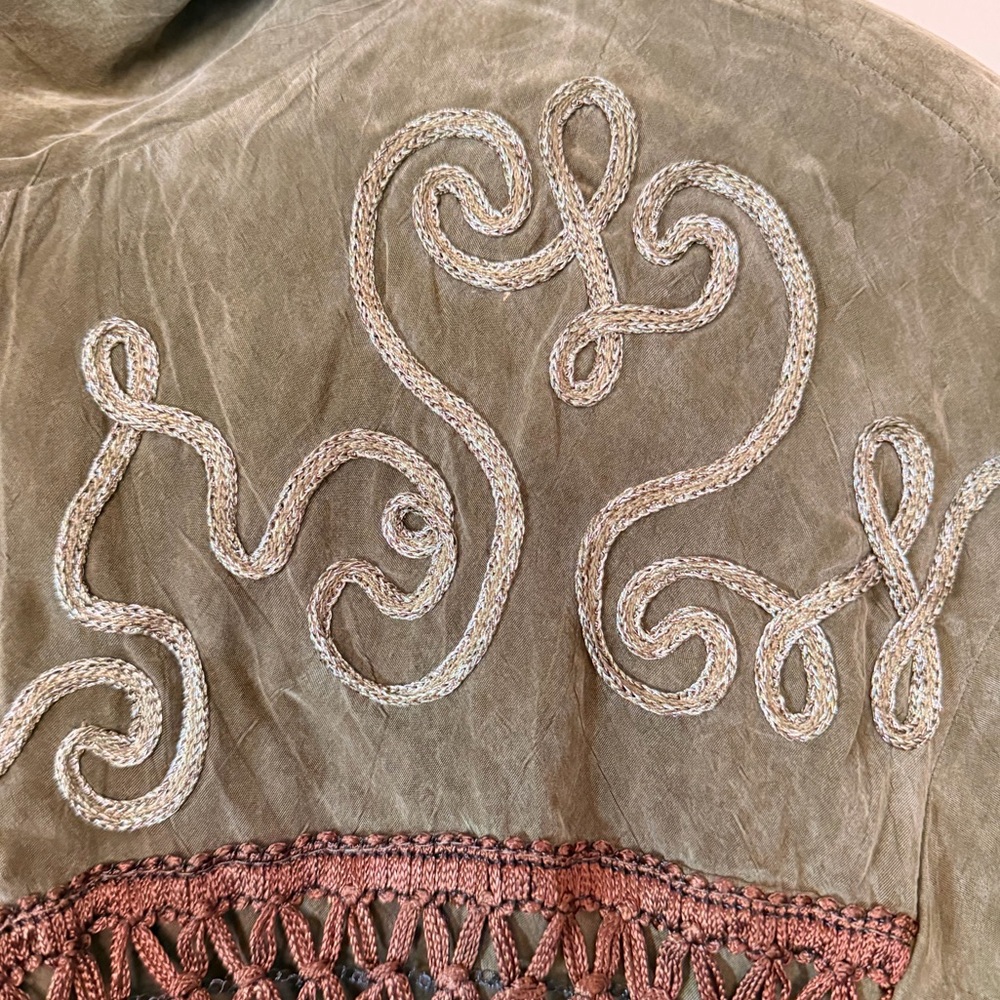 Caché Vintage Olive Fringe Western Blouse Medium Boho Embroidered USA - Picture 8 of 11